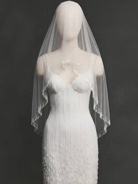 White Pearl Drop Bridal Veil